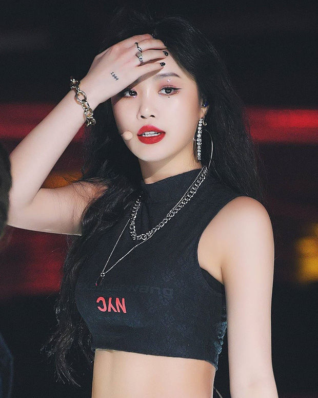6 idol Kpop sở hữu 'nốt ruồi hoàng kim': Soojin (G)I-DLE quyến rũ lạ