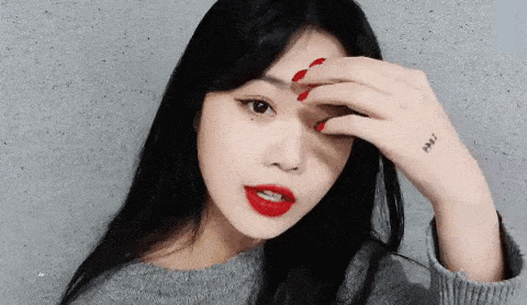 6 idol Kpop sở hữu 'nốt ruồi hoàng kim': Soojin (G)I-DLE quyến rũ lạ