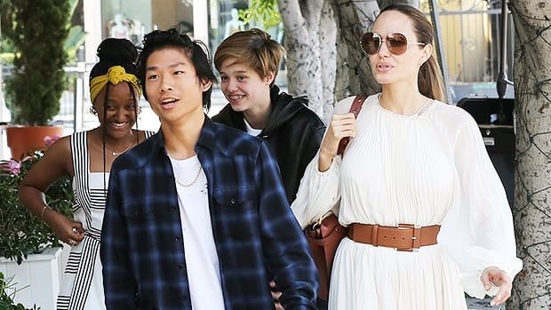 6 nhóc tỳ nhà Brangelina lột xác: Shiloh từ công chúa hóa tomboy