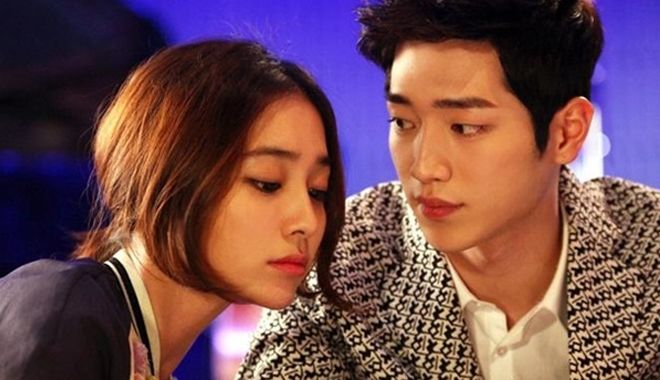 Làm đổ cà phê sẽ giúp bạn gây ấn tượng trong lần gặp đầu