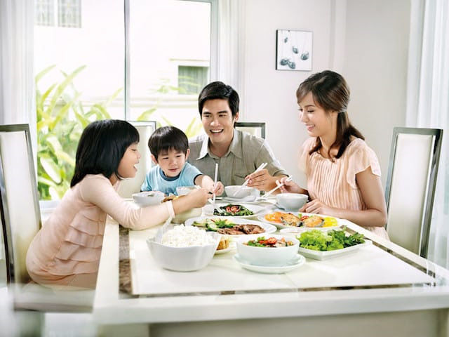 “Cha mẹ cho con, con nở nụ cười, con cho cha mẹ, cha mẹ khóc