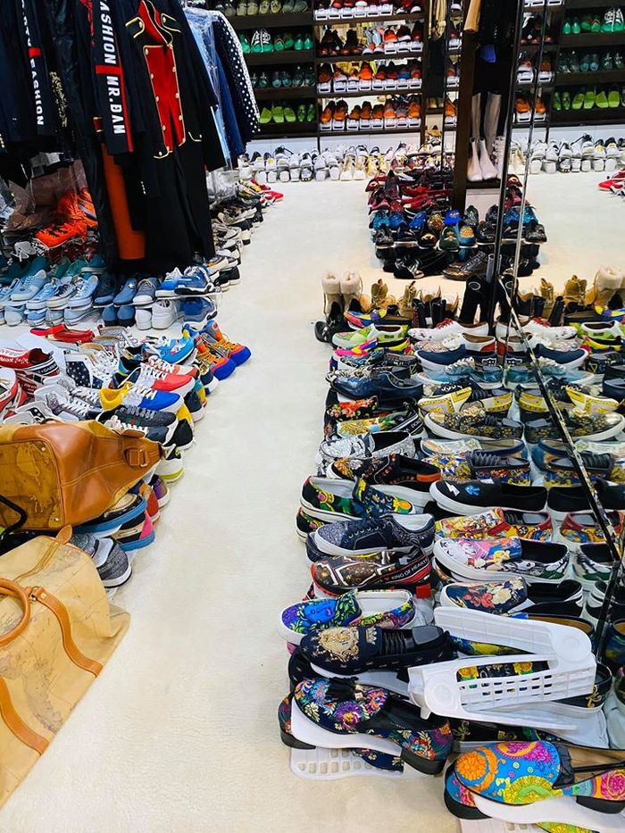 Phòng của Mr. Đàm: Shop thời trang cũng chào thua