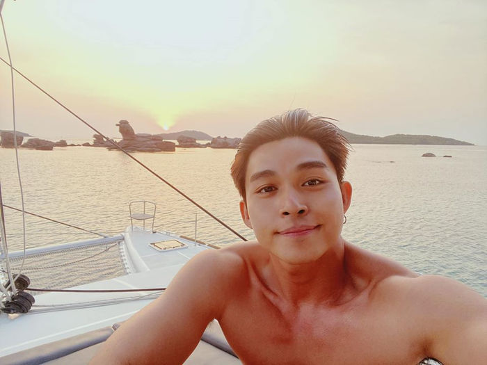 Phi Nhung hội ngộ Mạnh Quỳnh, Lam Trường cắt tóc như Park Seo Joon