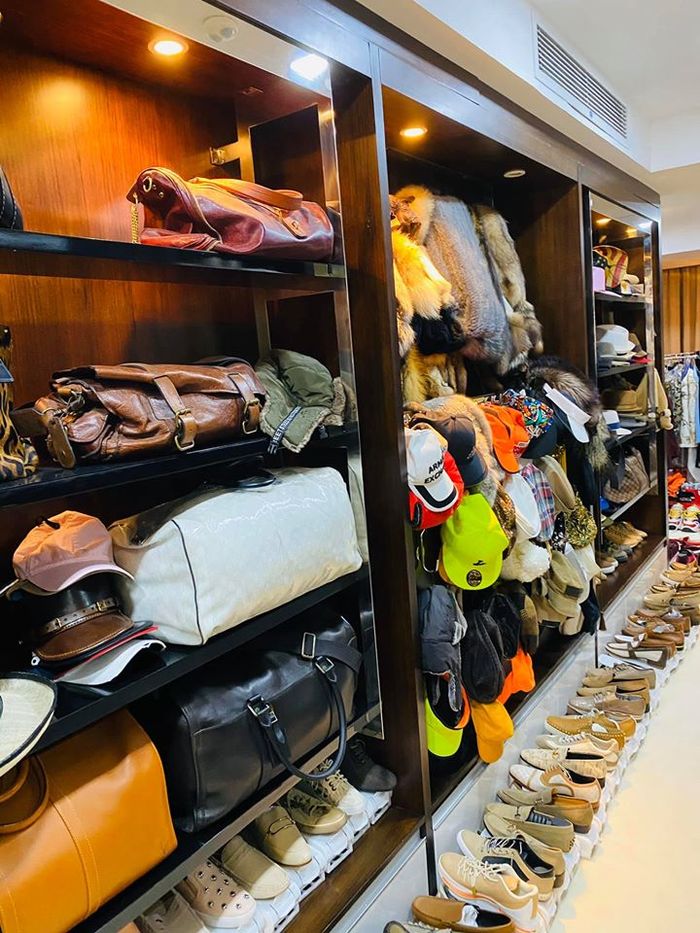 Phòng của Mr. Đàm: Shop thời trang cũng chào thua