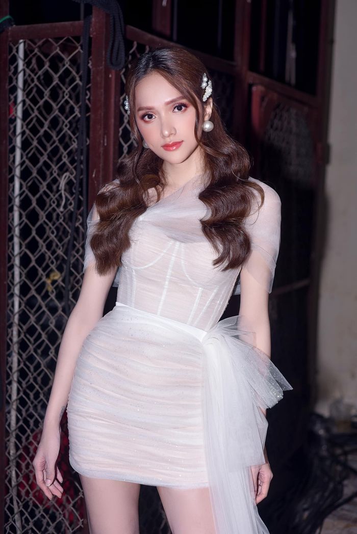 Người yêu giấu mặt của Hương Giang chính thức lên tiếng về tin đồn