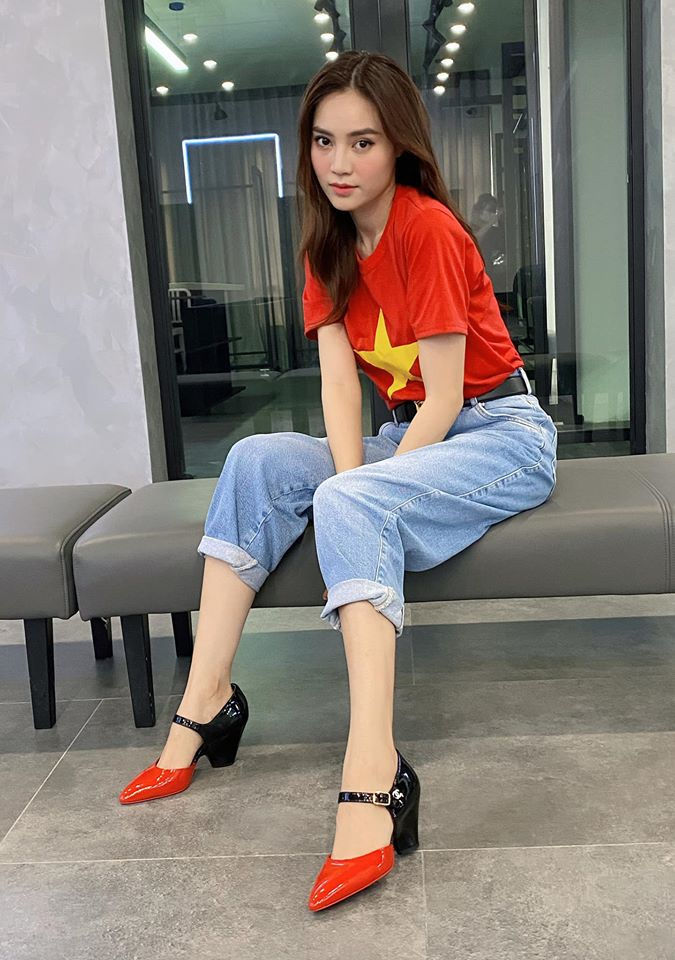 Tin sao Việt 29/3: Sơn Tùng khiến fan mong chờ bài hát mới
