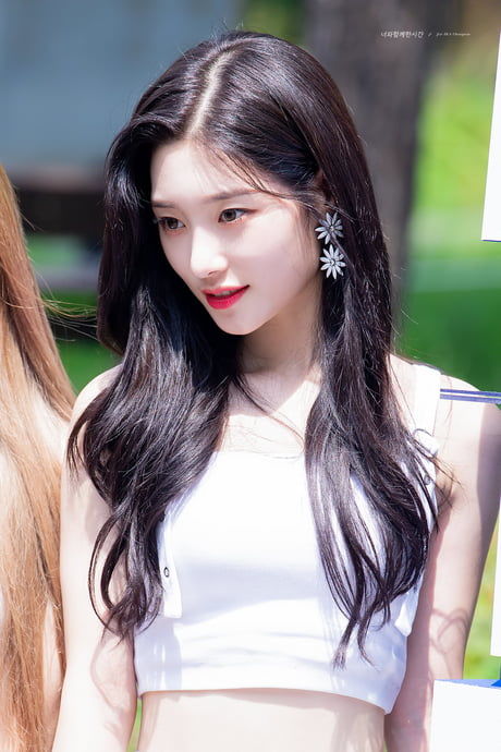 Nữ Idol Kpop cùng sinh 1997: Rosé, Jihyo xinh đẹp, nổi đình nổi đám