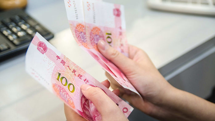 Bà cụ khử trùng hơn 10 triệu đồng bằng lò vi sóng làm tiền cháy đen