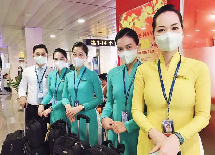 Bộ GTVT: Khuyến cáo đeo khẩu trang ở sân bay, ga tàu và bến xe