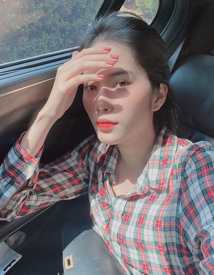 Cả tháng mới đăng ảnh nhưng Nam Em khiến fan lo lắng vì quá gầy gò