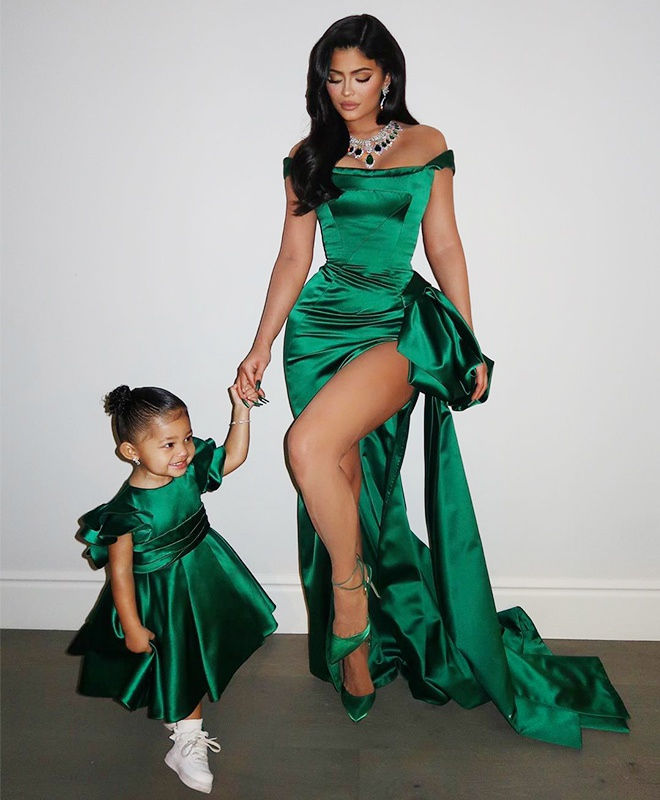 Con gái Kylie Jenner và những lần diện outfit toàn hàng hiệu đắt giá