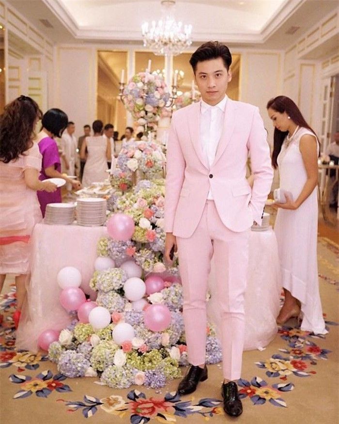 Con riêng của chồng Hà Kiều Anh- Huỳnh Nhật Minh đẹp như soái ca