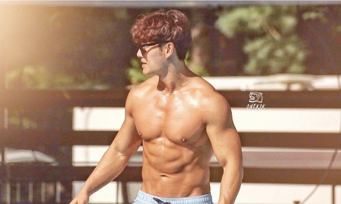 Sở thích độc lạ của sao Kpop: Người mê sưu tập, người nghiện xăm hình