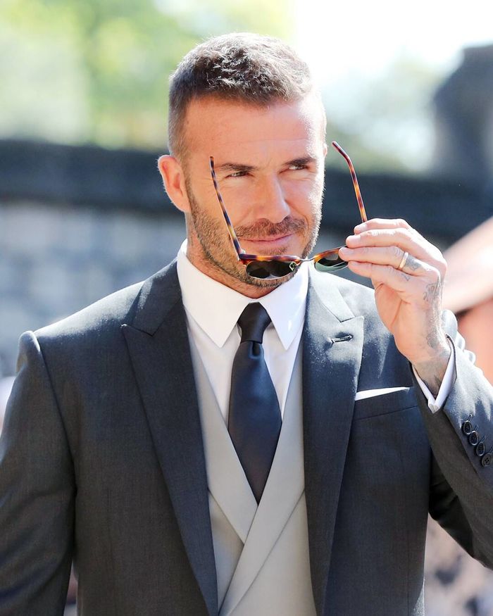 David Beckham khoe cơ bụng 6 múi ở tuổi 45