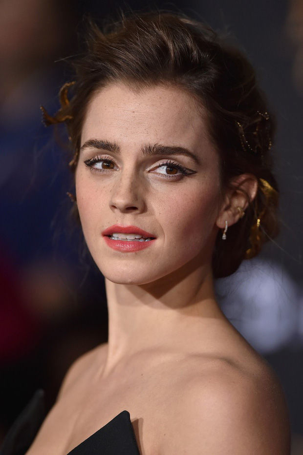 Emma Watson chứng minh nhan sắc nữ thần chỉ với 1 bức ảnh cam thường