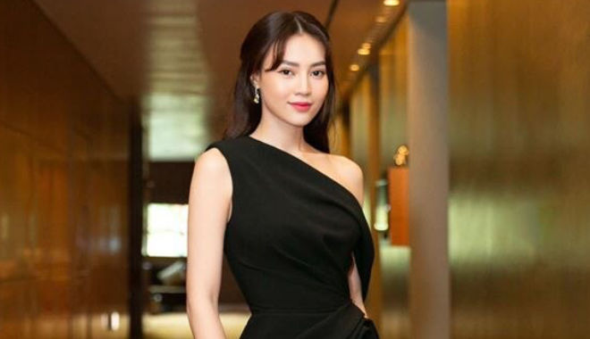 Lan Ngọc biến hóa đa dạng phong cách với trang phục đen