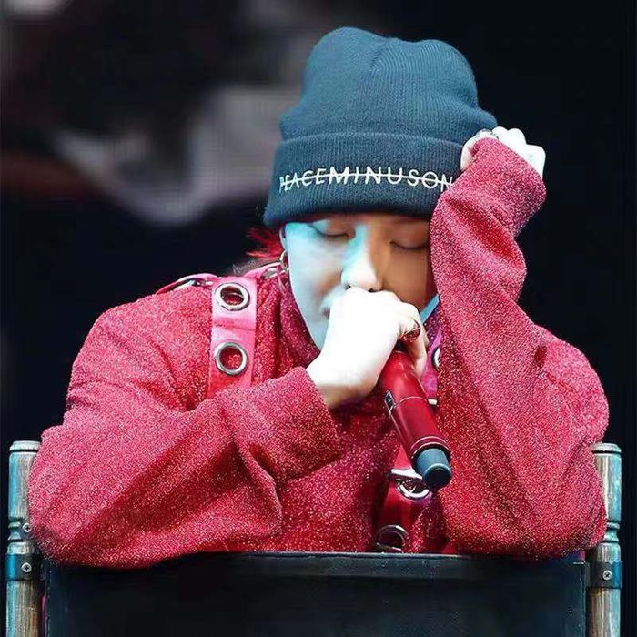 G-Dragon, Baekhyun và loạt idol K-pop có thương hiệu thời trang riêng