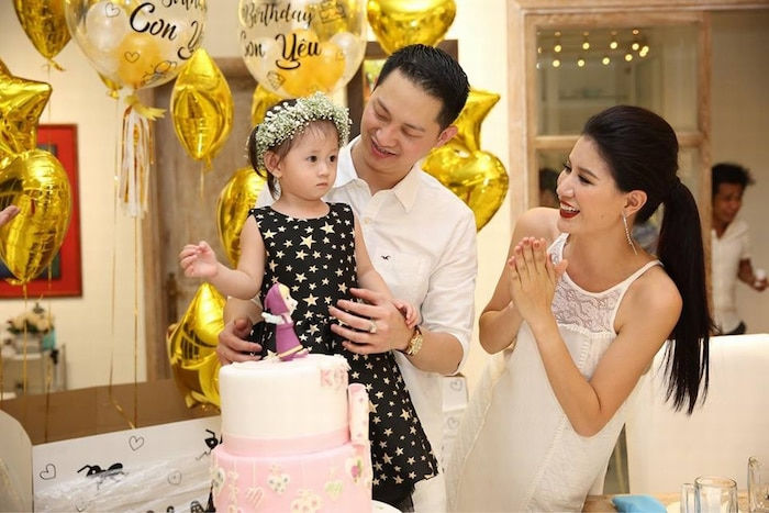 Giúp việc nhà sao: Trang Trần than thở thay gần 40 người