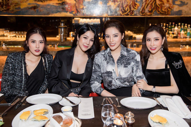 Hội sao Việt chơi sang nhất Vbiz, chi tiền khủng để mua quà tặng bạn