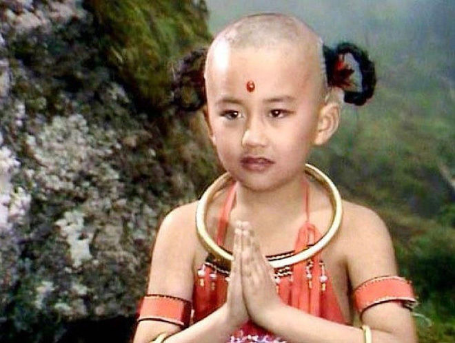 Hồng Hài Nhi ấn tượng nhất màn ảnh: Đại gia trăm tỷ có đời tư bí ẩn