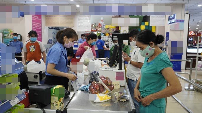 Khách không mang khẩu trang khi tới nơi đông người sẽ miễn phục vụ