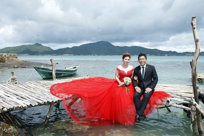Kinh Quốc có cuộc sống hôn nhân hạnh phúc bên vợ đại gia