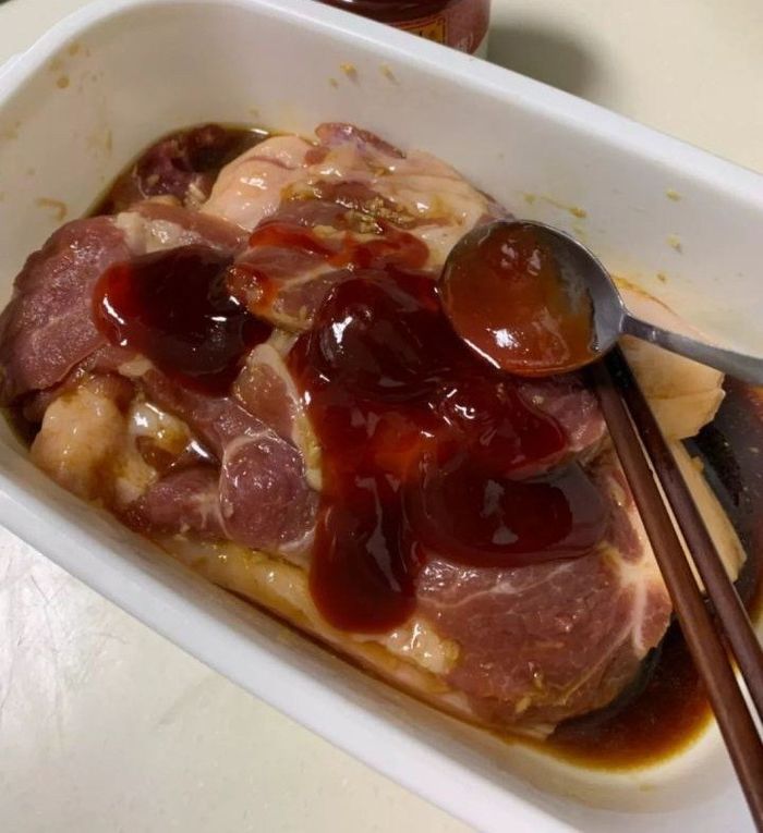 Làm thịt nướng bằng nồi cơm điện vừa ngon lại cực an toàn cho sức khỏe