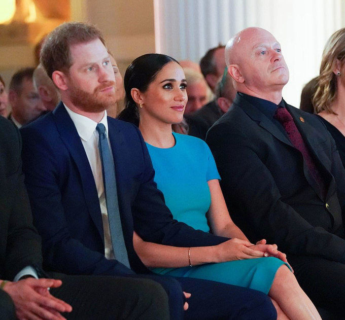 Meghan Markle xuất hiện với trạng thái khác lạ sau thời gian dài ở ẩn