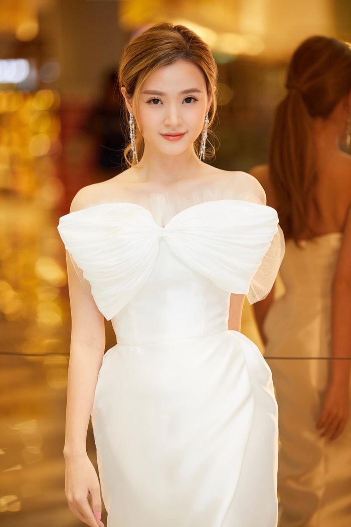 Midu lên tiếng đồng cảm với chàng trai bị chê nghèo trong show hẹn hò