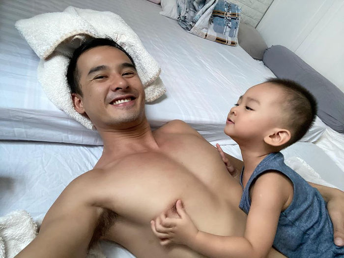 Minh Hằng khoe vòng 1 bốc lửa dưới nước, Ngọc Lan vẫn giữ ảnh chồng cũ