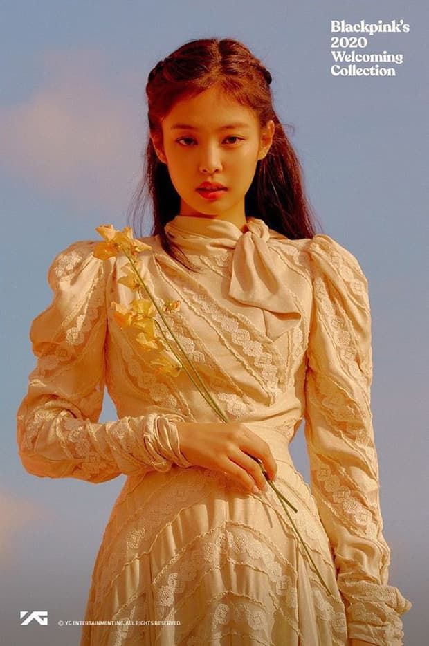 Ngắm BLACKPINK cùng sao Kbiz diện item “bánh bèo”: Rosé, IU hút mắt