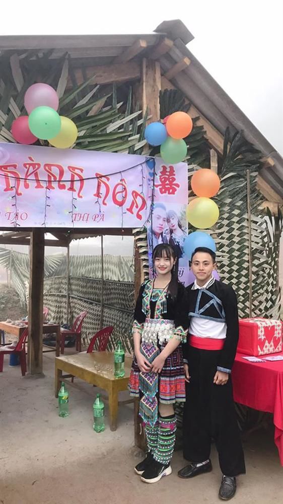 Nhan sắc của cặp vợ chồng trẻ gây chú ý trong trong đám cưới vùng cao