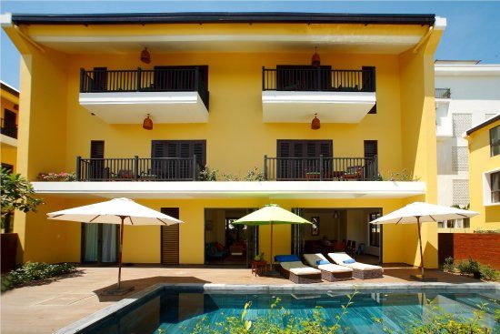 Nhóm du khách châu Âu khen ngợi khi cách ly ở khu resort hạng sang