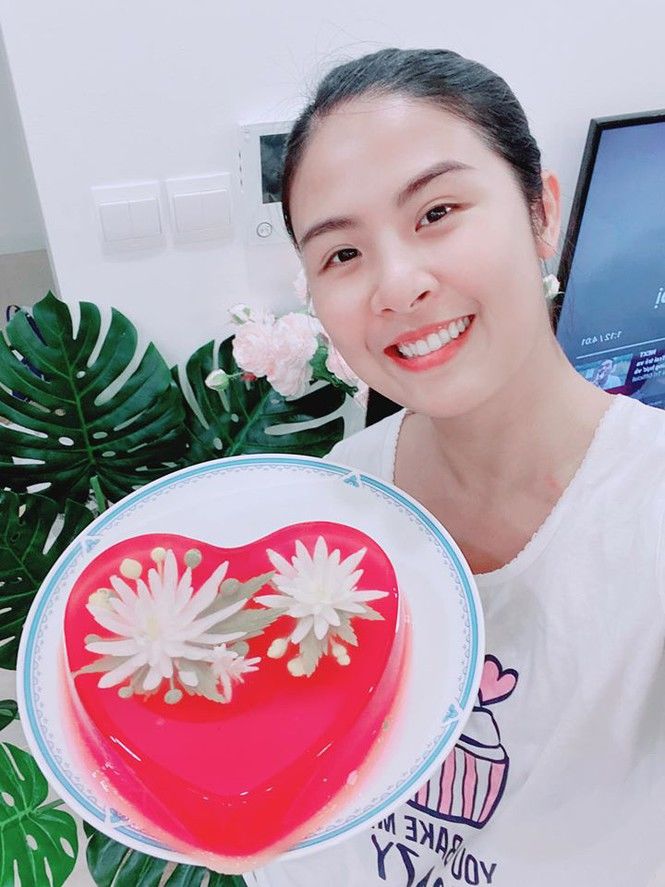 Những nàng hậu Việt thường xuyên để mặt mộc: Tiểu Vy vẫn đẹp xuất sắc