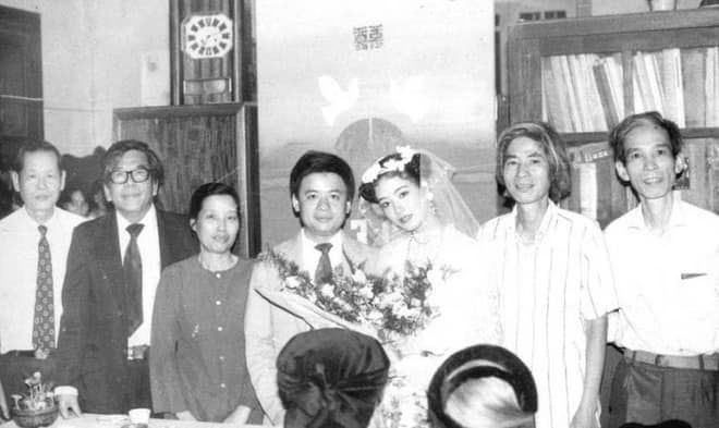 NSƯT Chiều Xuân khoe khéo nhan sắc đỉnh cao thời trẻ trong ảnh cưới