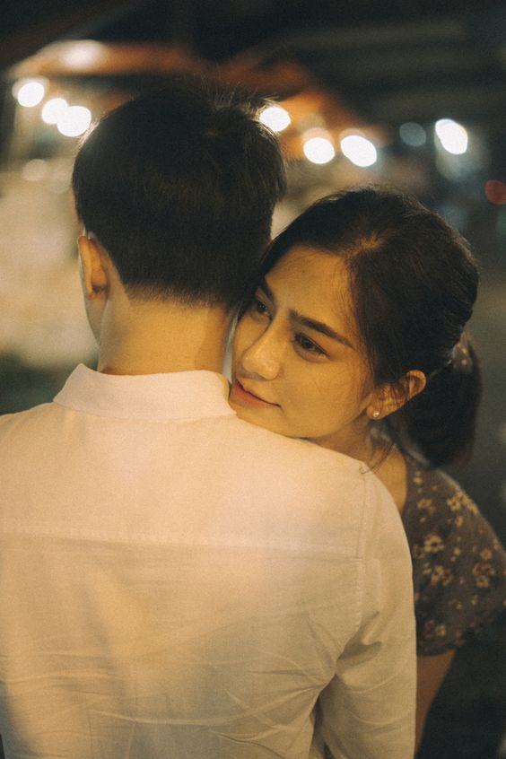 Vì sao đàn ông chiều cô ả thực dụng hơn phụ nữ nặng tình?