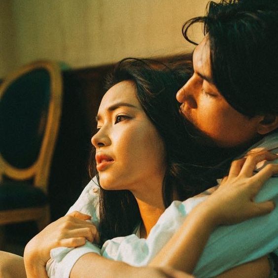 Vì sao đàn ông chiều cô ả thực dụng hơn phụ nữ nặng tình?