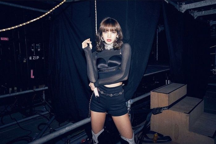 Pose dáng chuẩn như 4 nàng BLACKPINK để nhận bão like khi đăng ảnh