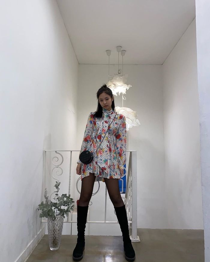 Pose dáng chuẩn như 4 nàng BLACKPINK để nhận bão like khi đăng ảnh