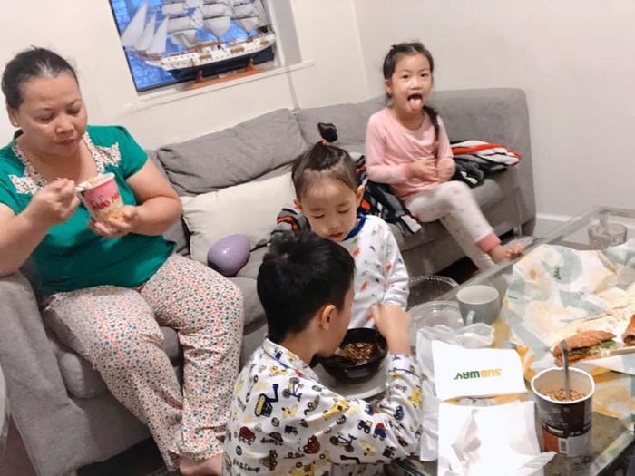 Bất ngờ trước cách ứng xử của con nhà sao Việt khi sống cùng bảo mẫu
