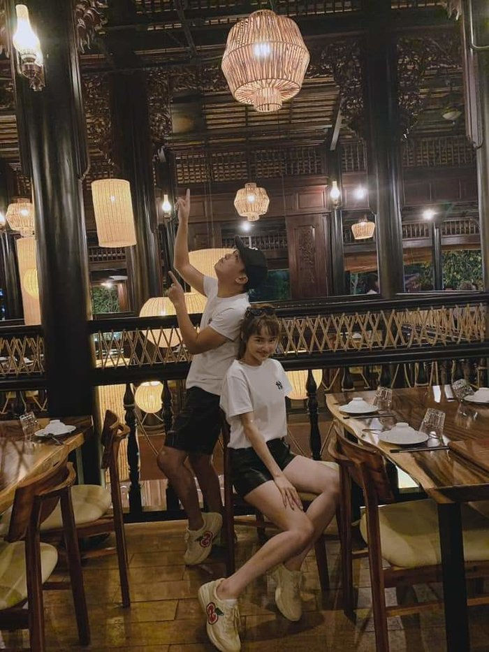 Sướng như Nhã Phương: Đi làm về khuya được chồng nấu món ngon đợi sẵn