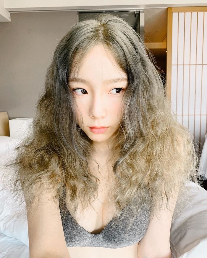 Taeyeon tung loạt ảnh mới xinh như hoa, CĐM: Nữ hoàng comeback rồi