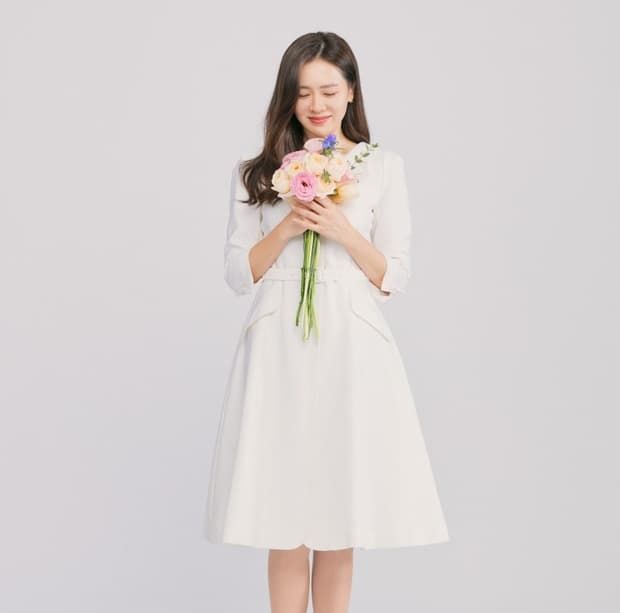 Tình đầu quốc dân “đụng hàng”: Ye Jin, Yoona toát lên đẳng cấp sắc vóc