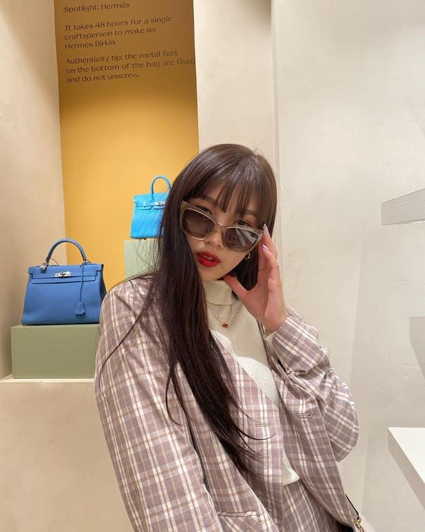 Ai bảo tóc thẳng nhàm chán: Lisa, Joy... chứng minh nhan sắc đỉnh cao