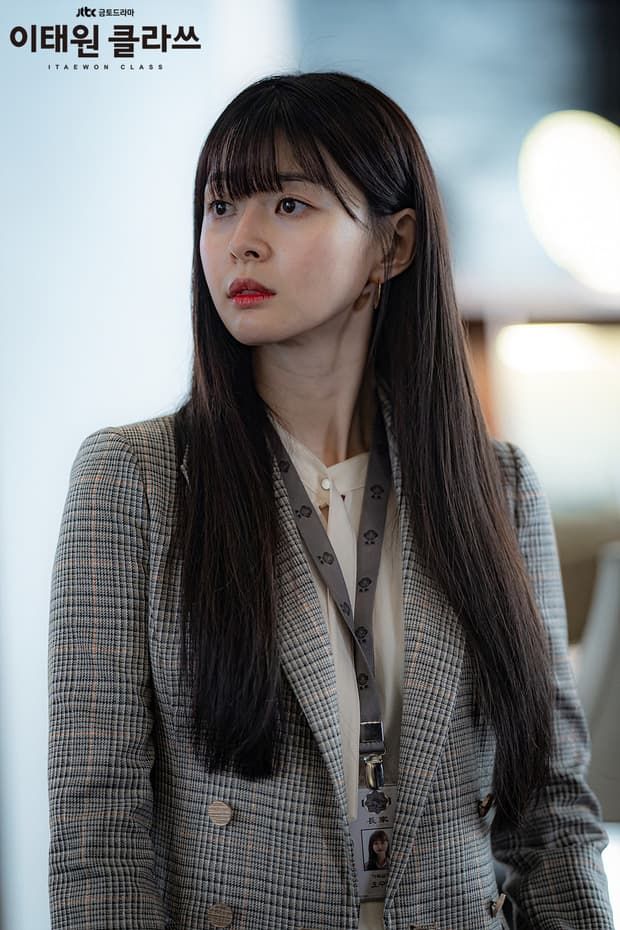 Ai bảo tóc thẳng nhàm chán: Lisa, Joy... chứng minh nhan sắc đỉnh cao