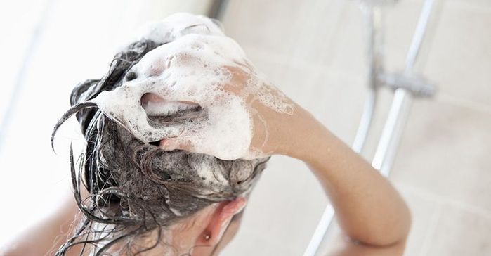 Bác sĩ cho biết không nên gội đầu sau khi ăn no, trước khi đi ngủ
