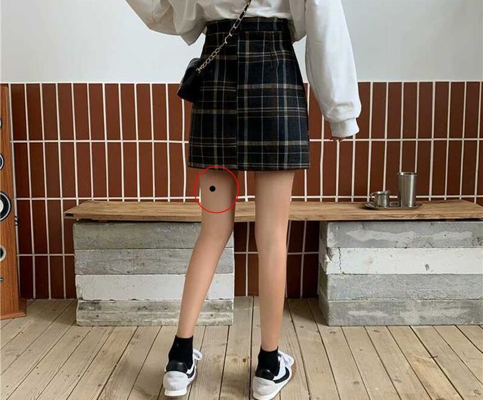 Những nốt ruồi ở “vùng nhạy cảm” trên cơ thể phụ nữ dự báo điều gì?