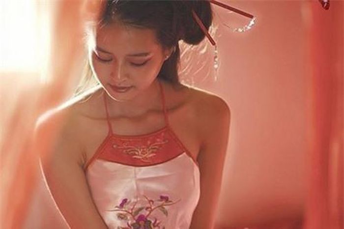 4 thứ mà phụ nữ xưa nhất quyết không lộ để thể hiện sự trong trắng