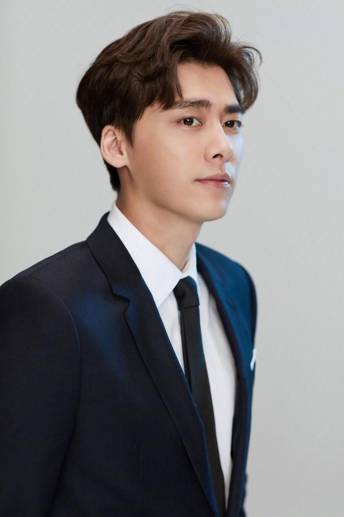BXH 10 sao nam đẹp trai nhất Cbiz