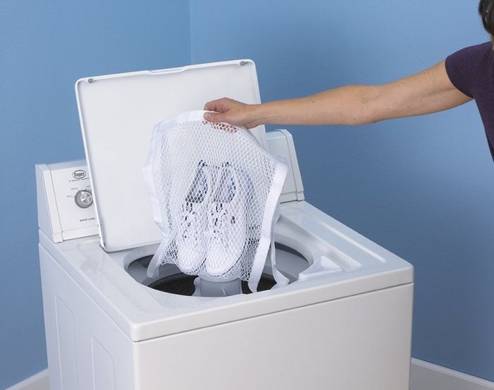 Cách giặt giày bằng máy giặt